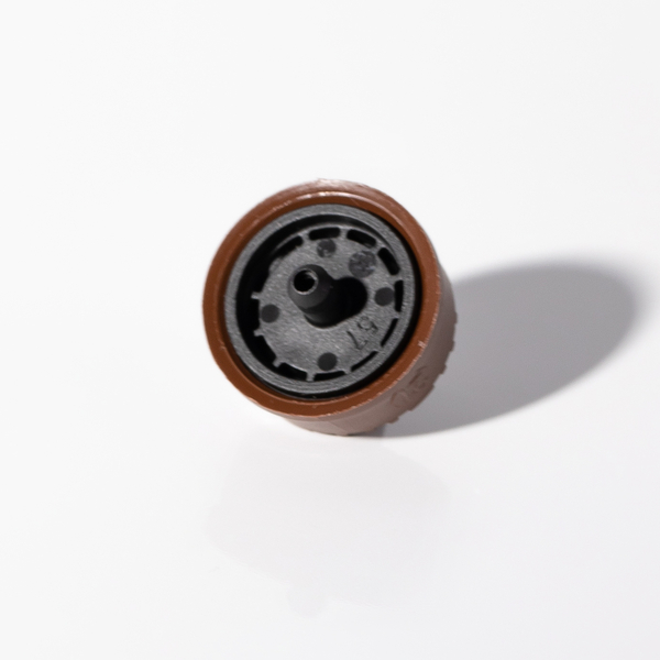 Эмиттер компенсированный AGRODRIP RND-4 (4,0 л/час) антикапля 0,5 бар, коричневый/черный, изображение 2