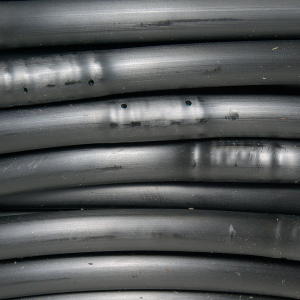 Трубка капельная IRRI-GO-PC 16 мм / 44 mil / шаг 33 см / 2,0 л.час, компенсированная черная. Бухта  100 метров, Единиц в одном товаре метров: 100, изображение 3